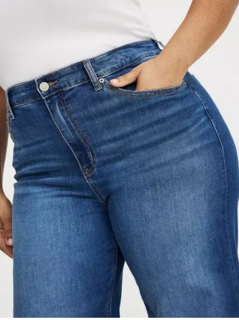 Torrid High Rise Wide Leg Everyday Jeans Size 18 Short Blue Plus Size Denim - Picture 2 of 11